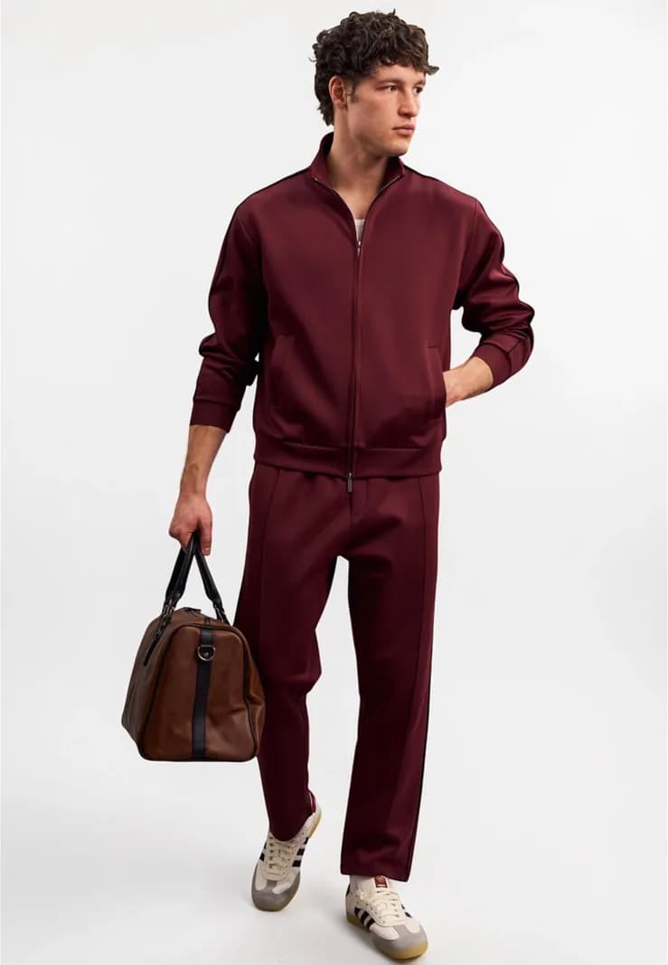 Doux Saint Костюм спортивный