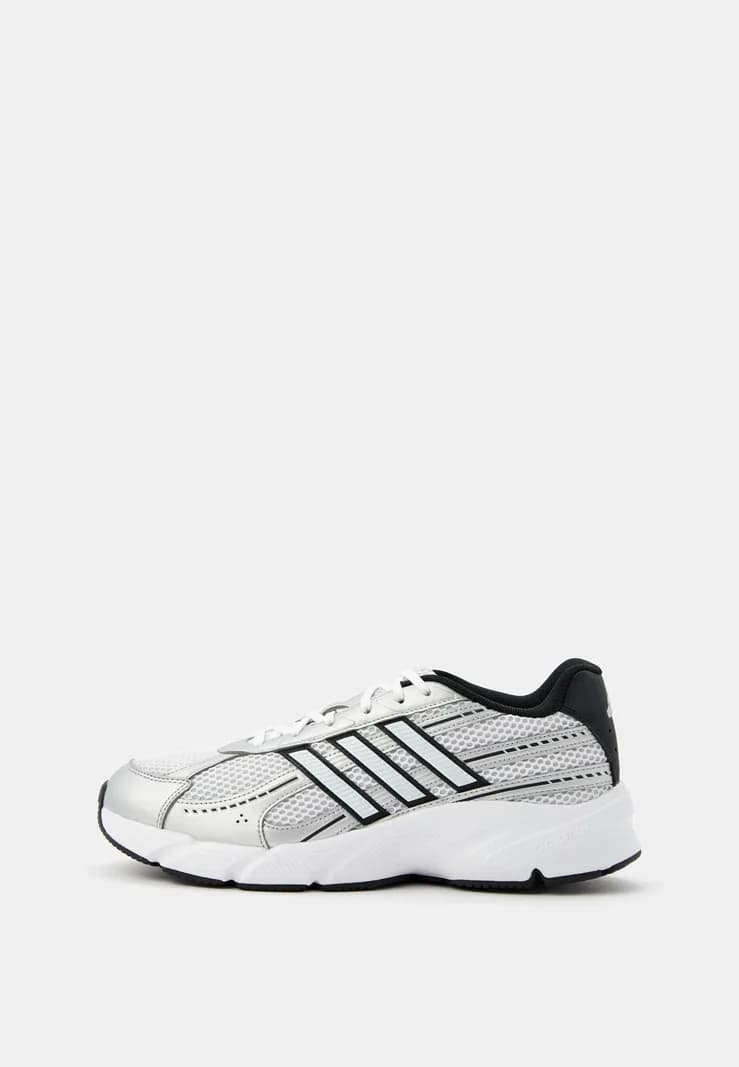 adidas Кроссовки